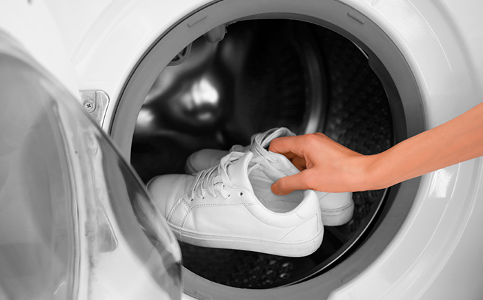 lavar-zapatos-lavadora