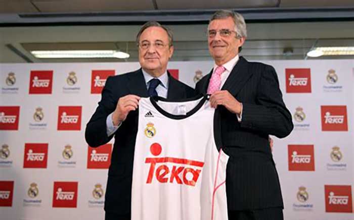Florentino Pérez an Arturo Baldasano sign the sponsorship an agreement between Teka and Real Madrid basketball 