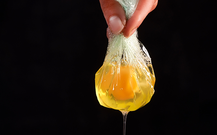 Poached egg with cling film